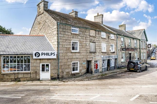 6 bed property, in The Square, £575,000