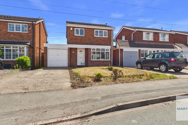 4 bed property, in Godolphin, £325,000