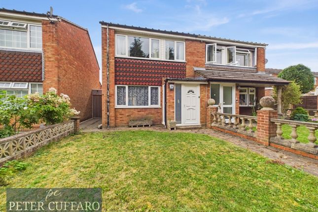 3 bed property, in Molesworth, £425,000