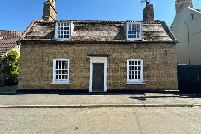 3 bed property, in High Street, £500,000