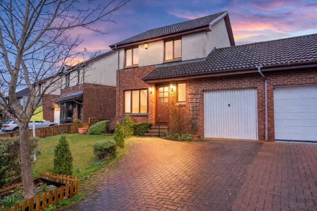 3 bed property, in Kaims Brae, £255,000