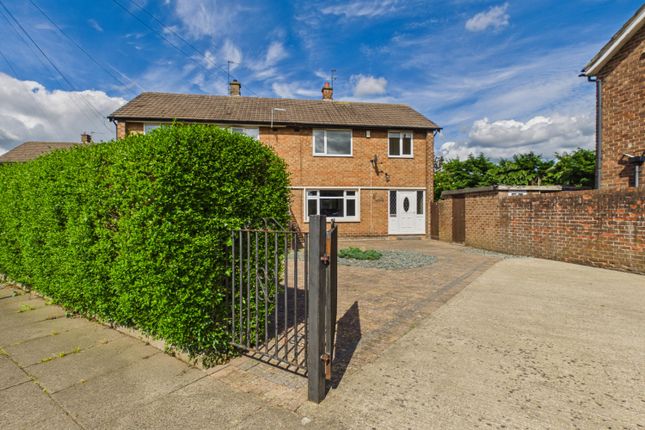 3 bed property, in 8 Richmond Close, £170,000