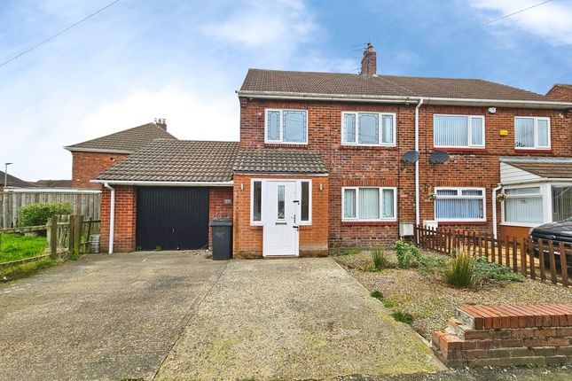 3 bed property, in Melrose Avenue, £115,000