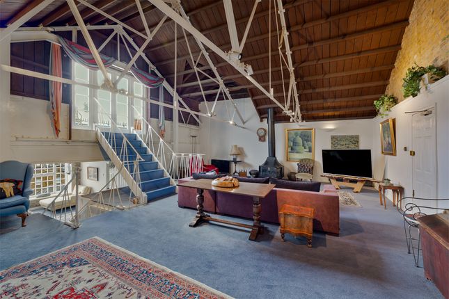 4 bed property, in Regents Bridge Gardens, £2,500,000
