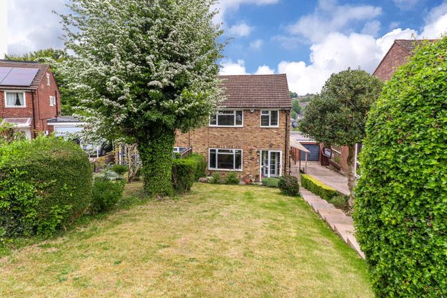 3 bed property, in Nutkins Way, £495,000