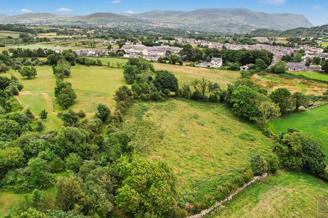 Studio, in Land In Llanrug, £50,000