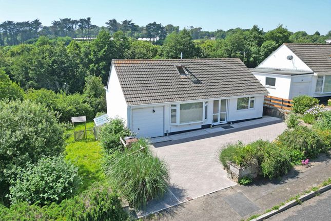 4 bed property, in Tredarvah Road, £475,000