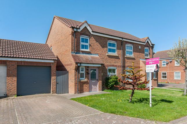 3 bed property, in Cygnet Close, £200,000