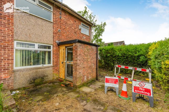 3 bed property, in Callington Walk, £125,000