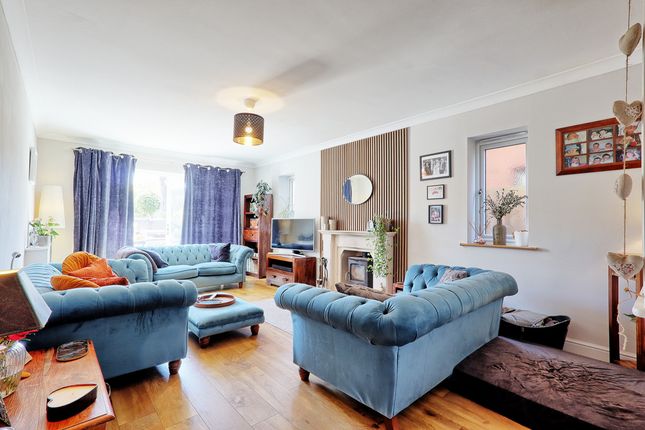 4 bed property, in High Road, £700,000