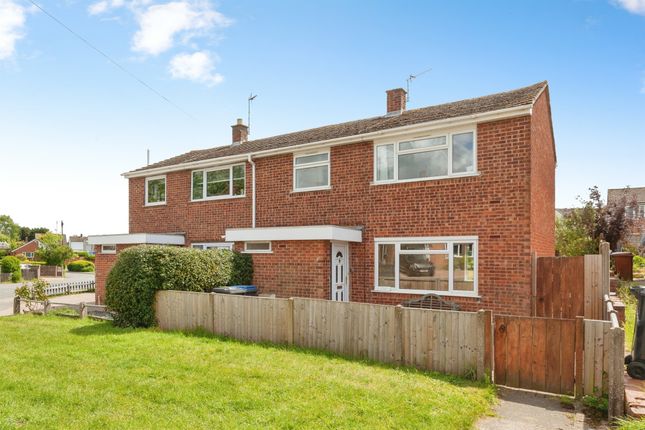 3 bed property, in Hazel Street, £240,000