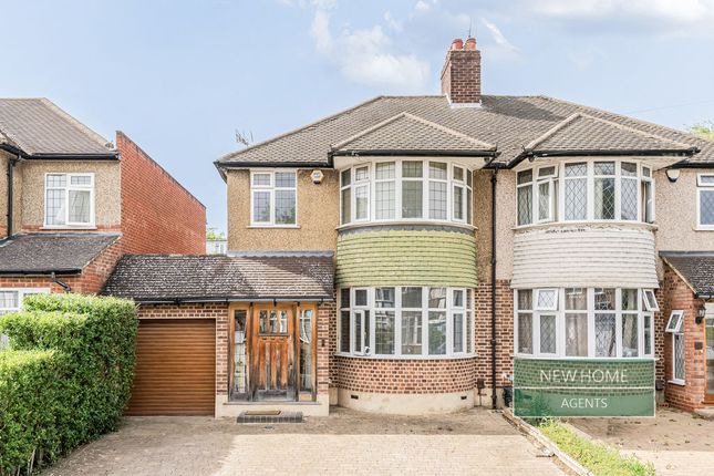 3 bed property, in Southbourne Close, £750,000