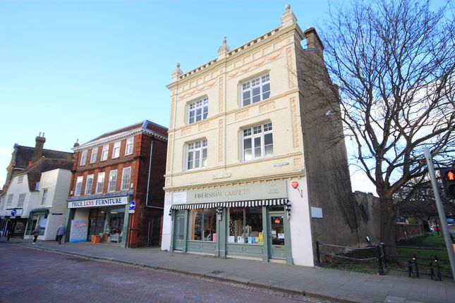 1 bed property, in The Old Postmaster's House, £130,000