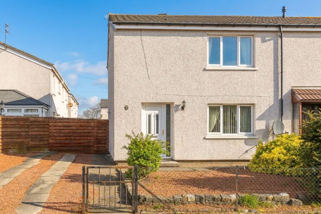 2 bed property, in Burghlee Crescent, £198,000