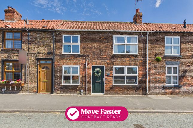 2 bed property, in South Street, £160,000