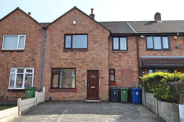3 bed property, in Blenheim Road, £150,000