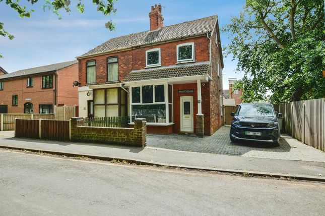 3 bed property, in Gibraltar Road, £245,000