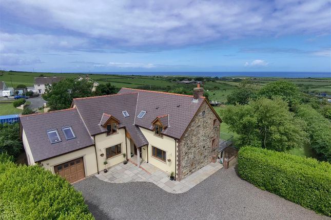 5 bed property, in Croesgoch, £580,000