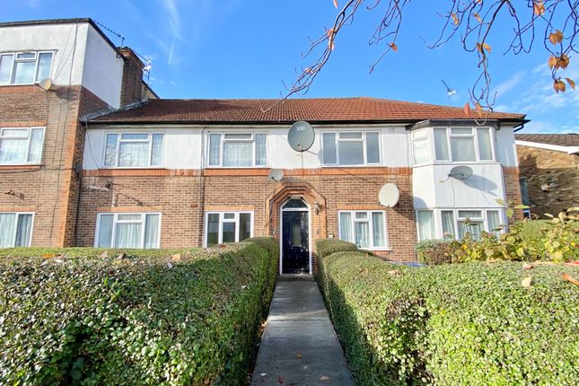 2 bed property, in York Way, £307,500