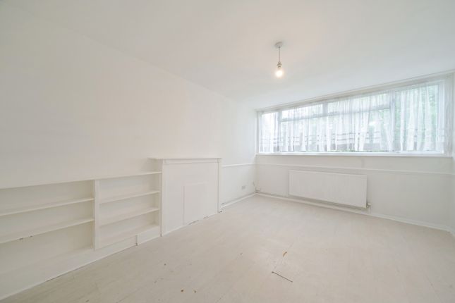 2 bed property, in Baring Road, £300,000