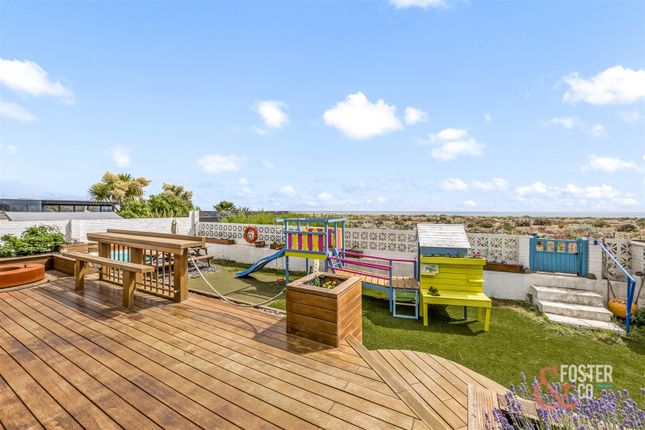 4 bed property, in Old Fort Road, £1,650,000