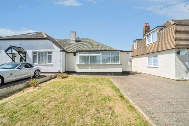 2 bed property, in Mayne Avenue, £375,000