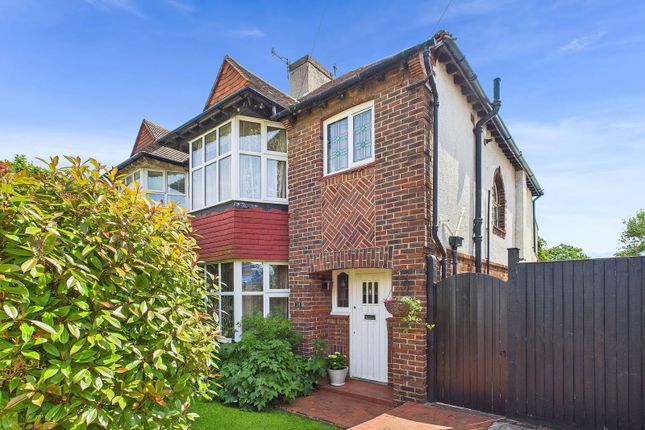 3 bed property, in Nevill Way, £750,000