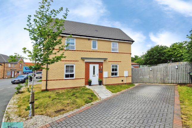 3 bed property, in Mirabelle Way, £250,000