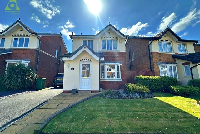 3 bed property, in Eastwood Close, £294,000