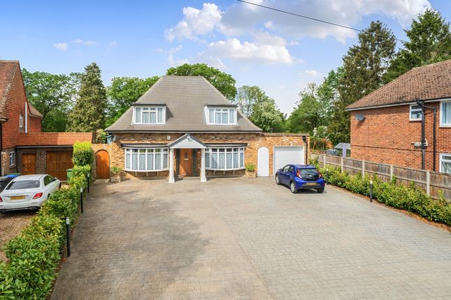 5 bed property, in Wood Lane Close, £1,595,000