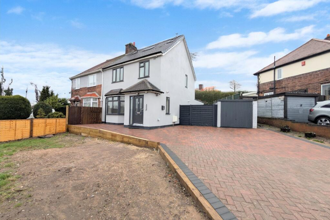 5 bed property, in Short Street, £299,999