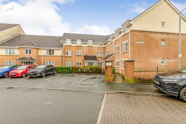 2 bed property, in Hatherlow Court, £127,500