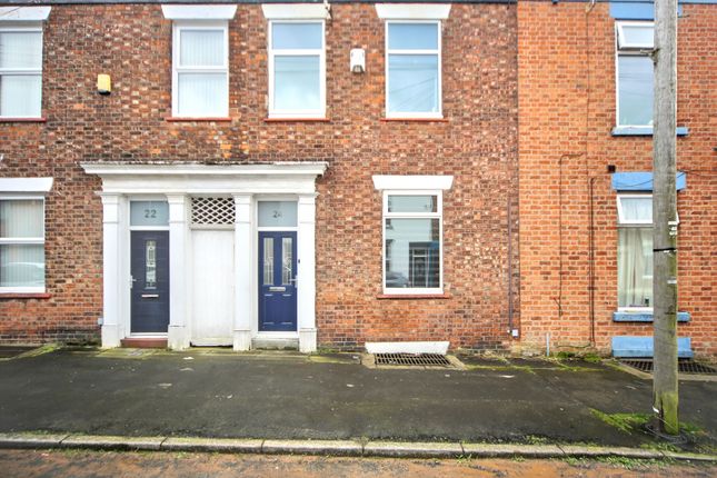 2 bed property, in Scarisbrick Street, £170,000