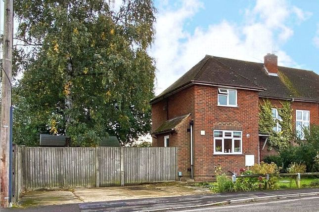2 bed property, in Wood Lane, £375,000