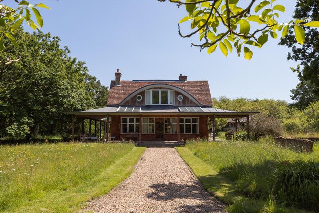 6 bed property, in Cranmore, £1,095,000