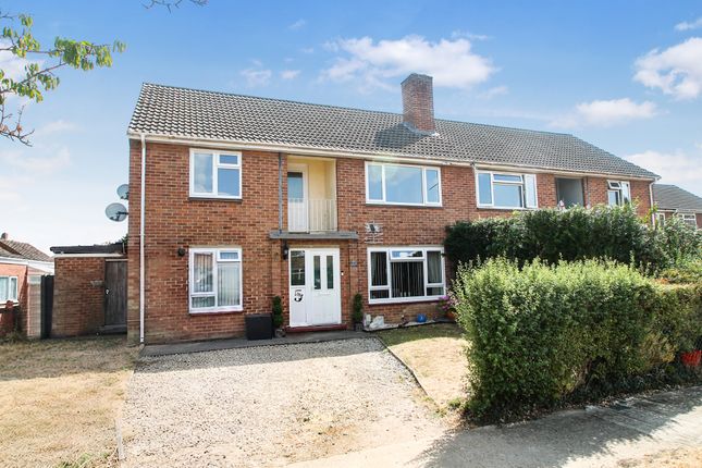2 bed property, in Sutton Courtenay, £150,000