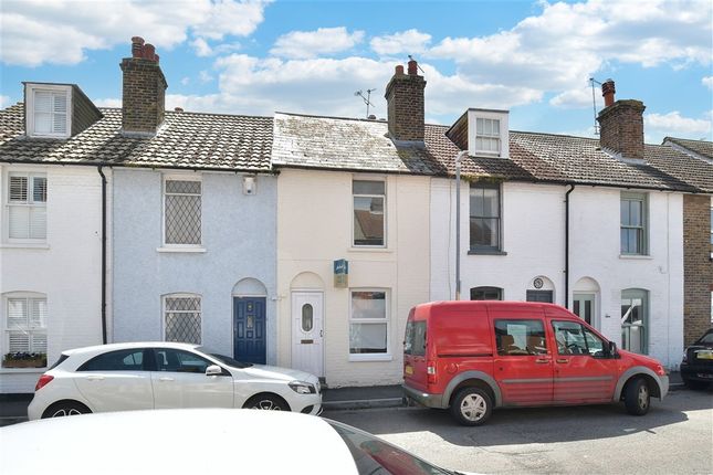 2 bed property, in Albert Street, £325,000