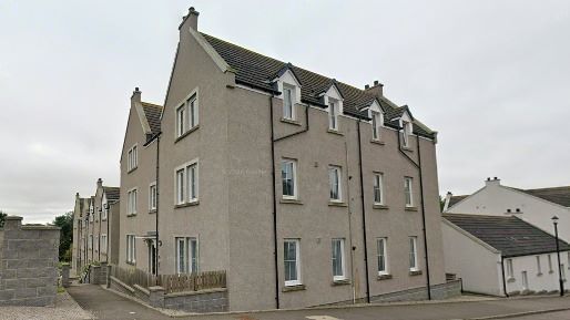 2 bed property, in Flat D, £130,000