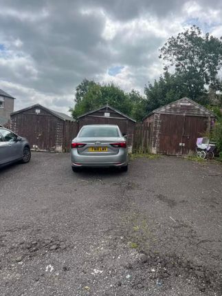 Land, in Garage At 10 Croftside Avenue, £15,000