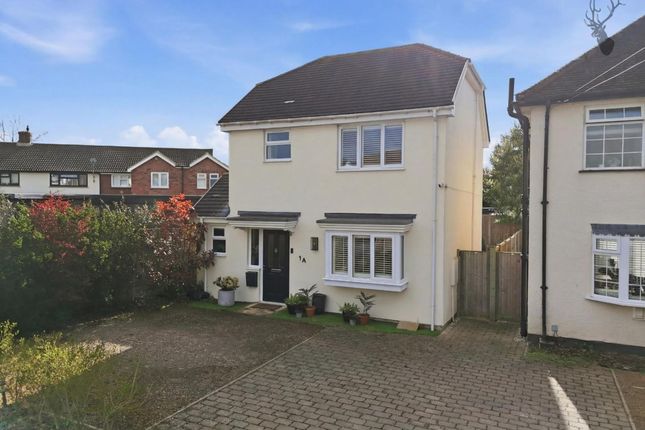 2 bed property, in Graylands, £600,000