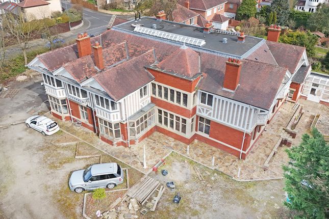 6 bed property, in Grange Road, £857,500