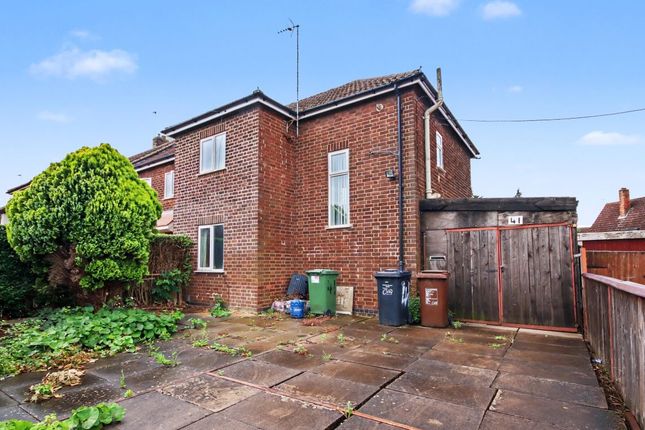 3 bed property, in 41 Whitworth Avenue, £90,000