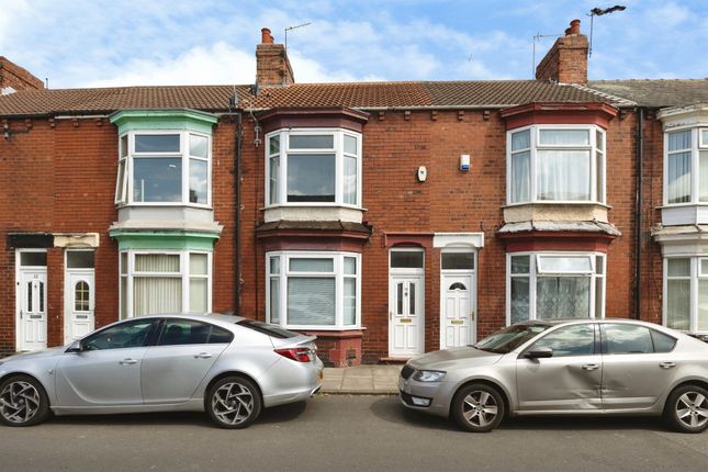 3 bed property, in Saltwells Road, £100,000