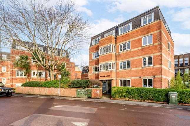 1 bed property, in Rouen Road, £125,000
