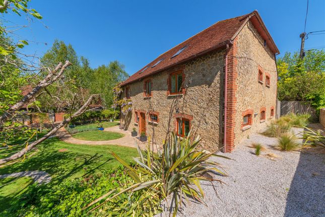 5 bed property, in Pump Close, £1,300,000