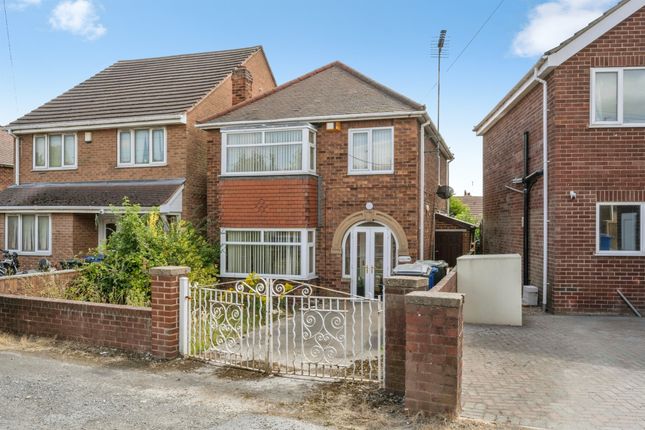 3 bed property, in Morley Place, £180,000