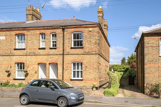 3 bed property, in Sharps Lane, £625,000