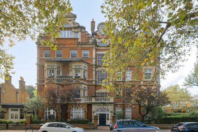 5 bed property, in Brook Green, £1,175,000