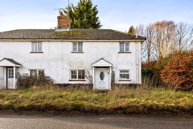 3 bed property, in Knighton Farm Cottages, £375,000