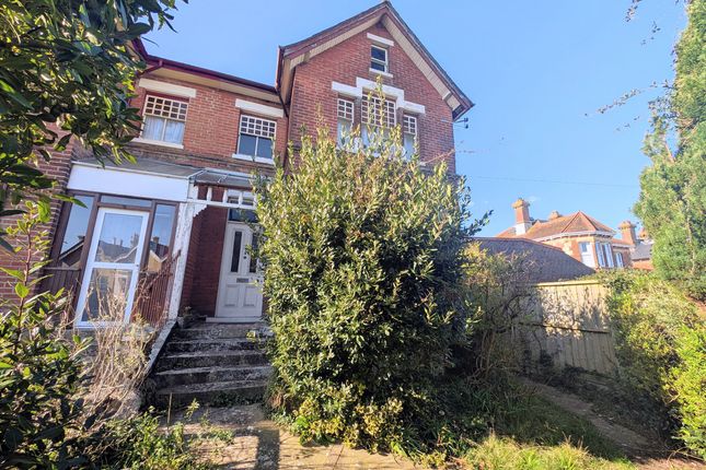 3 bed property, in Park Road, £350,000